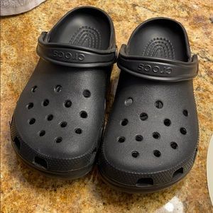 Black Crocs